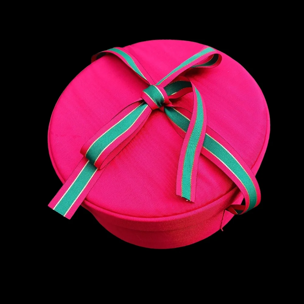 Holiday Box 8.5 Inch Diameter, 4 Inch Height